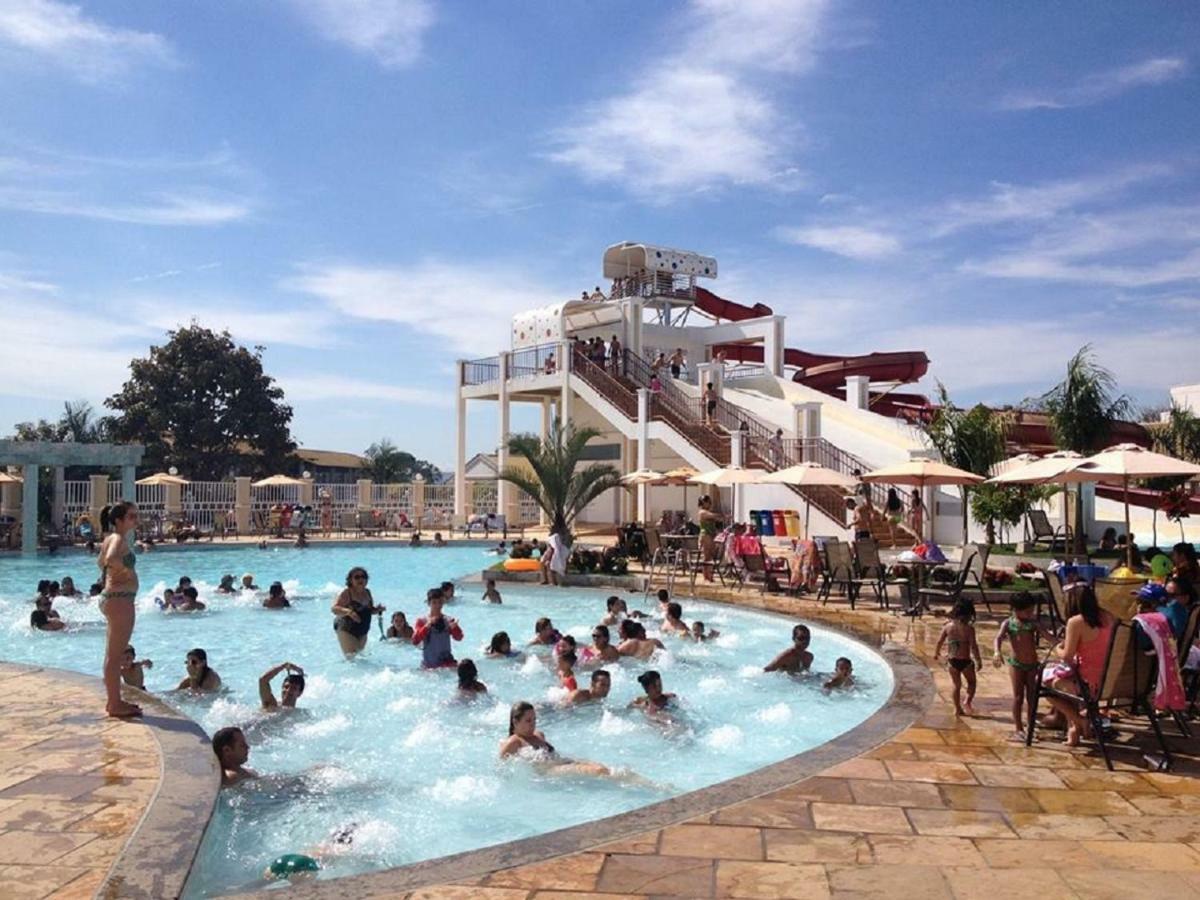 Lacqua Di Roma Com Piscina De Ondas Caldas Novas Exterior photo